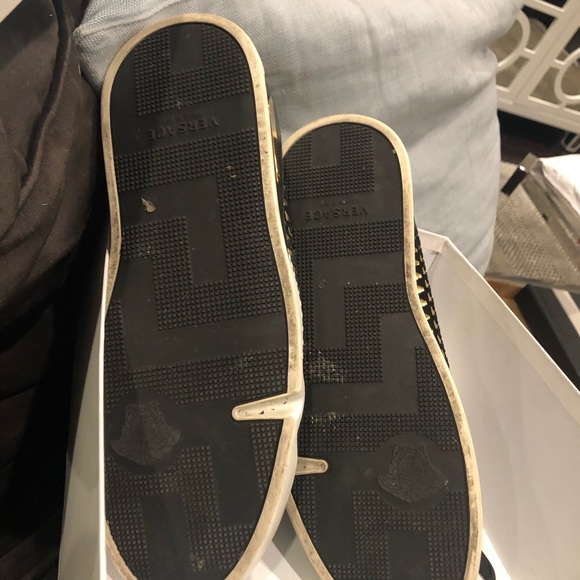Good condition Versace sport shoe! Retails $1095 - Picture 3 of 3